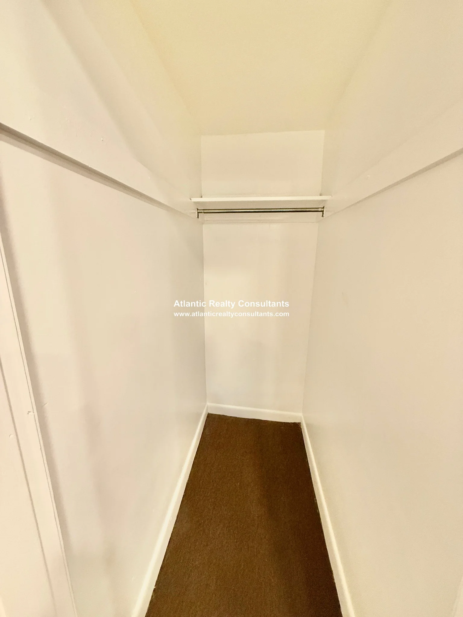 Studio bed, 1 bath apartment for rent at 405 Beacon St Unit B, Back Bay — photo 5 of 7