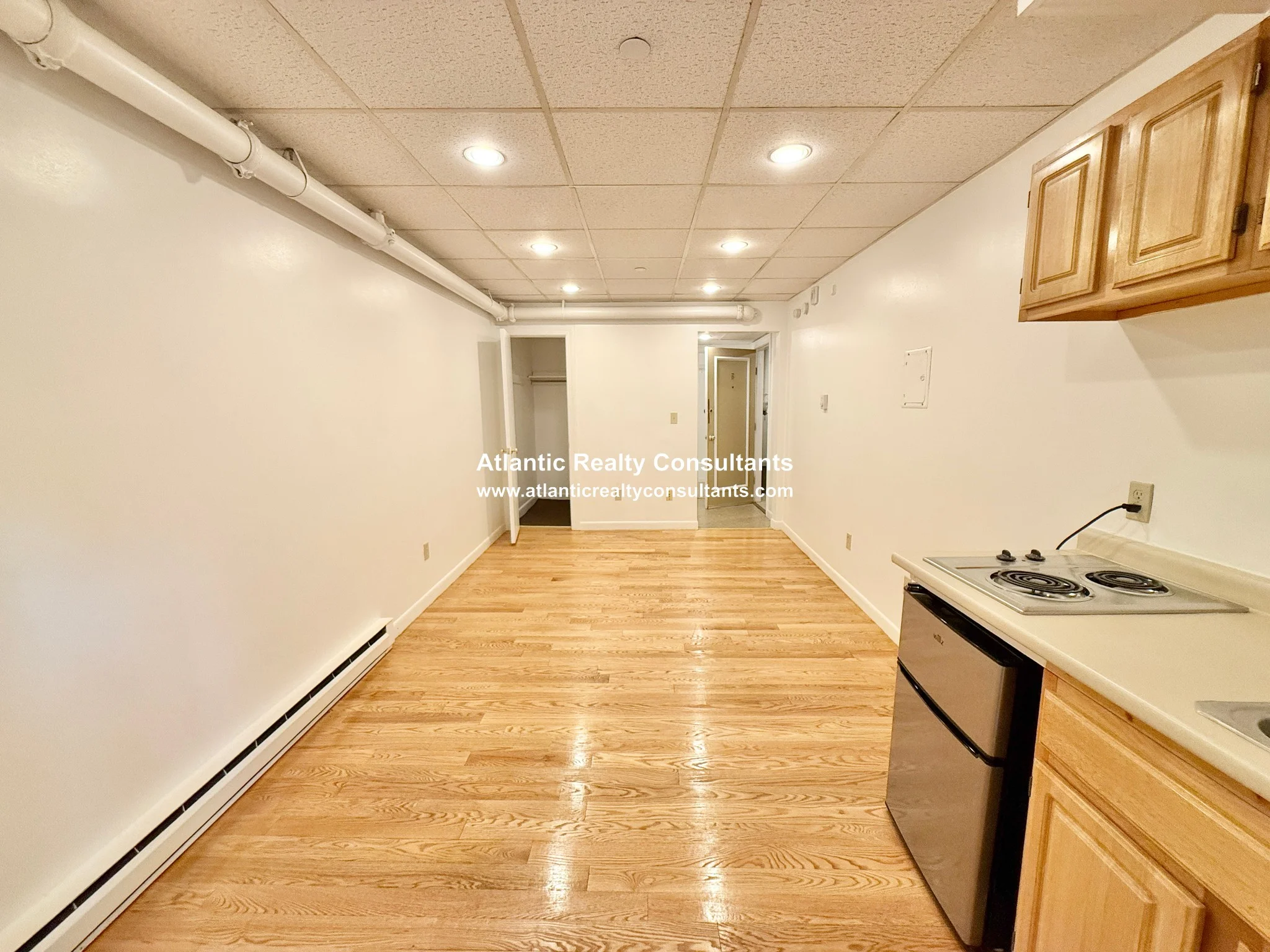 Studio bed, 1 bath apartment for rent at 405 Beacon St Unit B, Back Bay — photo 3 of 7