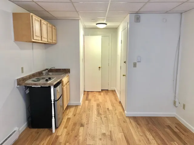 Studio bed, 1 bath apartment for rent at 405 Beacon St Unit D, Back Bay — photo 2 of 7