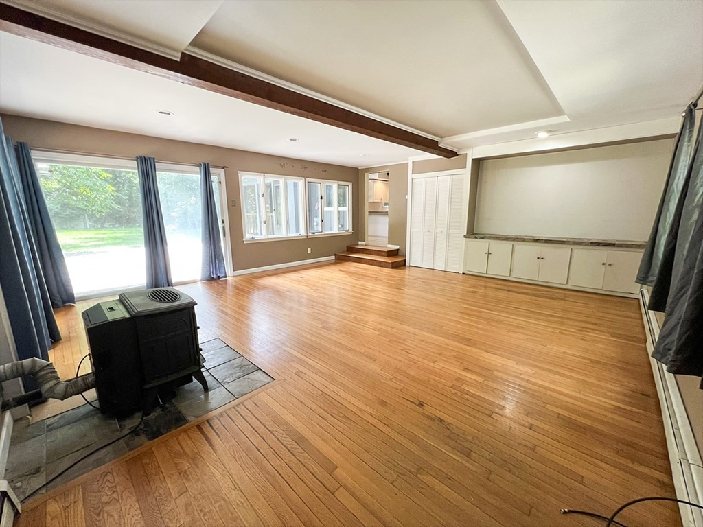 5 bed, 2 bath apartment for rent at 405 Cherry St, Bridgewater — photo 14 of 30