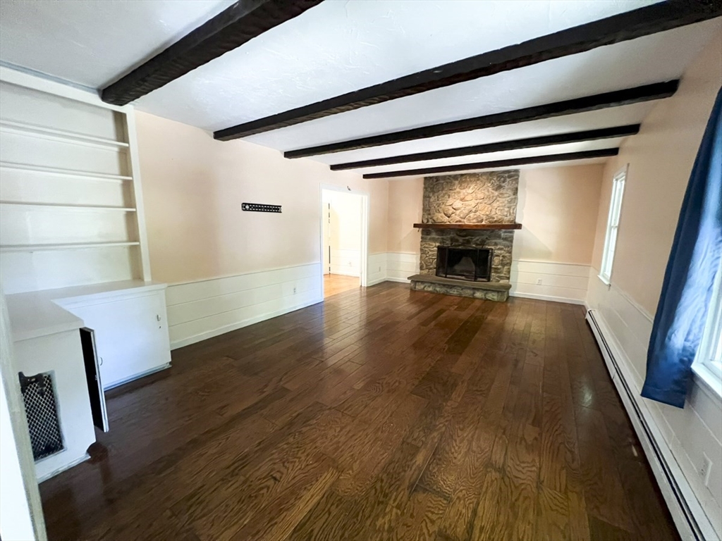 5 bed, 2 bath apartment for rent at 405 Cherry St, Bridgewater — photo 8 of 30