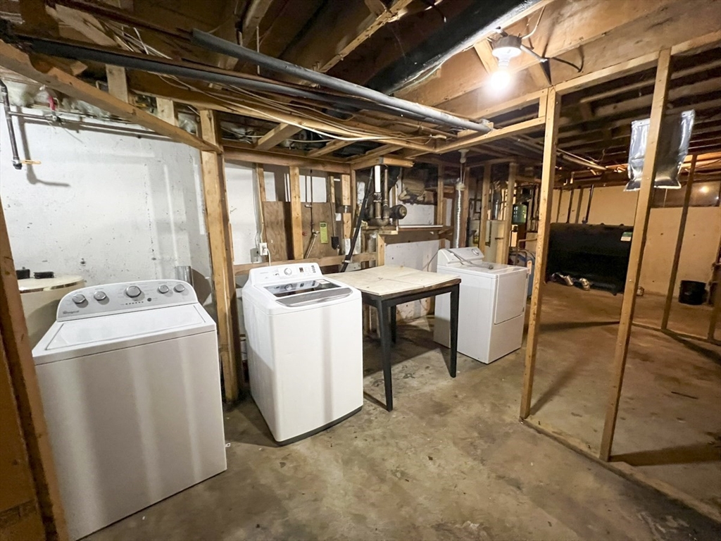5 bed, 2 bath apartment for rent at 405 Cherry St, Bridgewater — photo 29 of 30