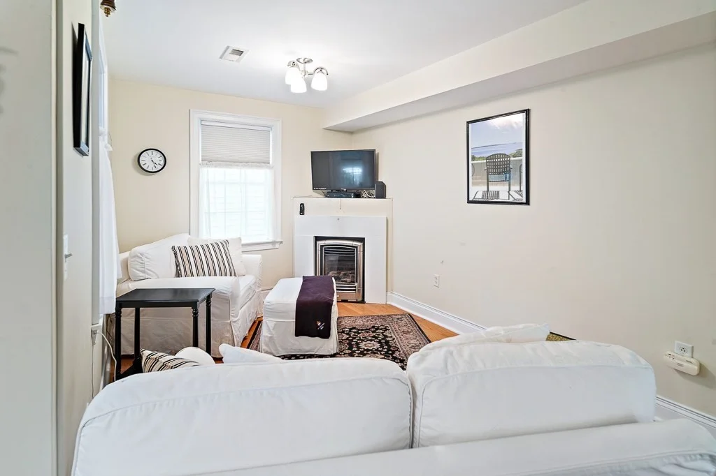 2 bed, 2 bath apartment for rent at 405 E 3rd St Unit 2, South Boston — photo 14 of 18
