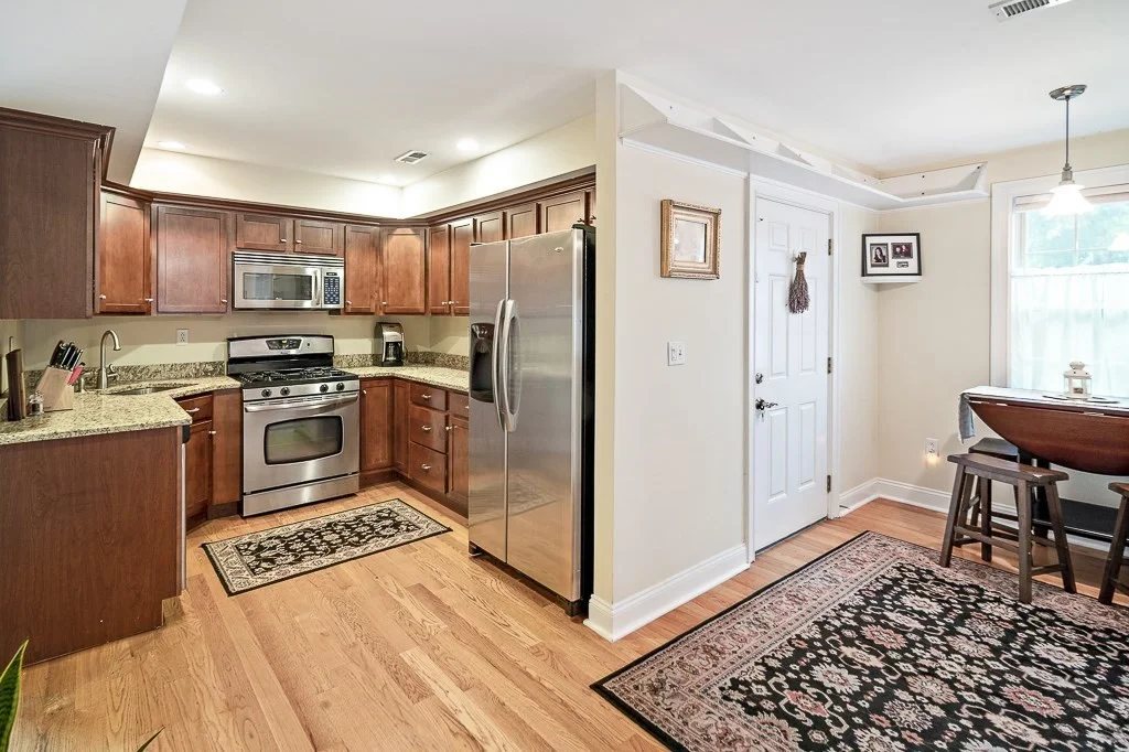 2 bed, 2 bath apartment for rent at 405 E 3rd St Unit 2, South Boston — photo 5 of 18