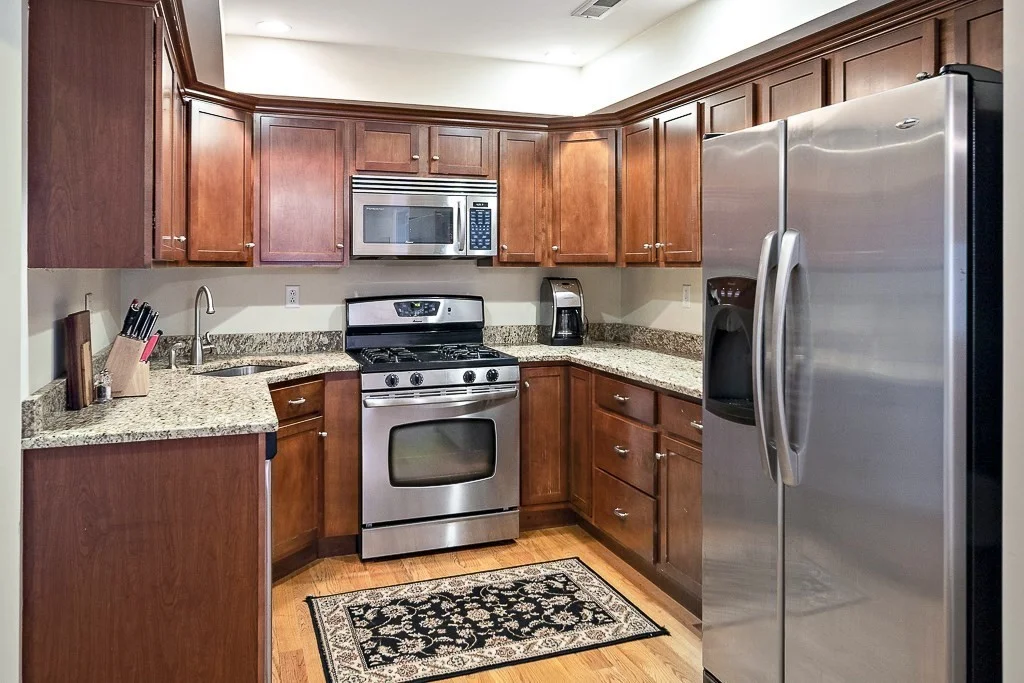 2 bed, 2 bath apartment for rent at 405 E 3rd St Unit 2, South Boston — photo 7 of 18