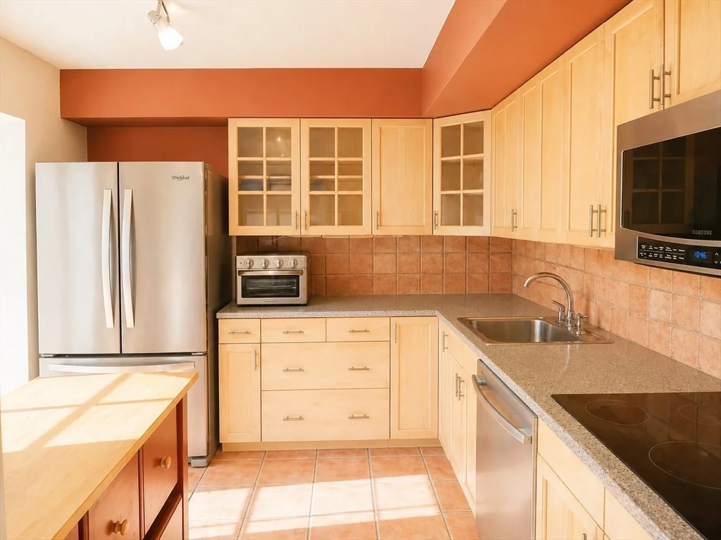 2 bed, 2 bath apartment for rent at 405 Langley Rd Unit 2A, Newton — photo 2 of 16