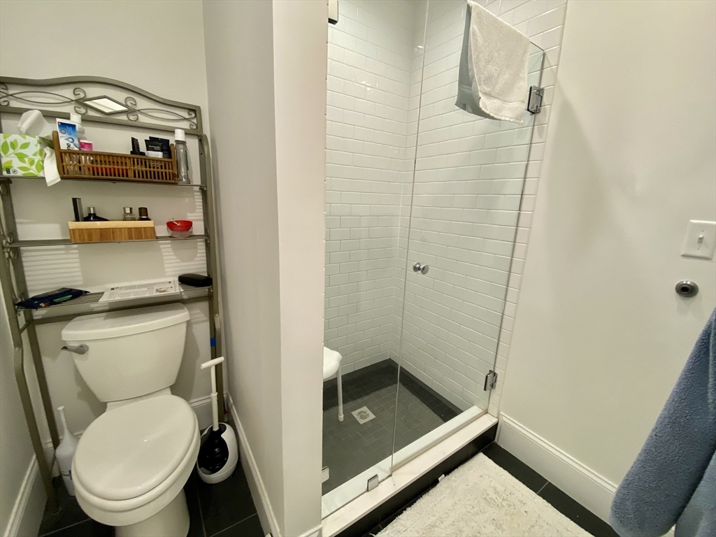 1 bed, 1 bath apartment for rent at 405 South Huntington Ave Unit 2R, Jamaica Plain — photo 8 of 20
