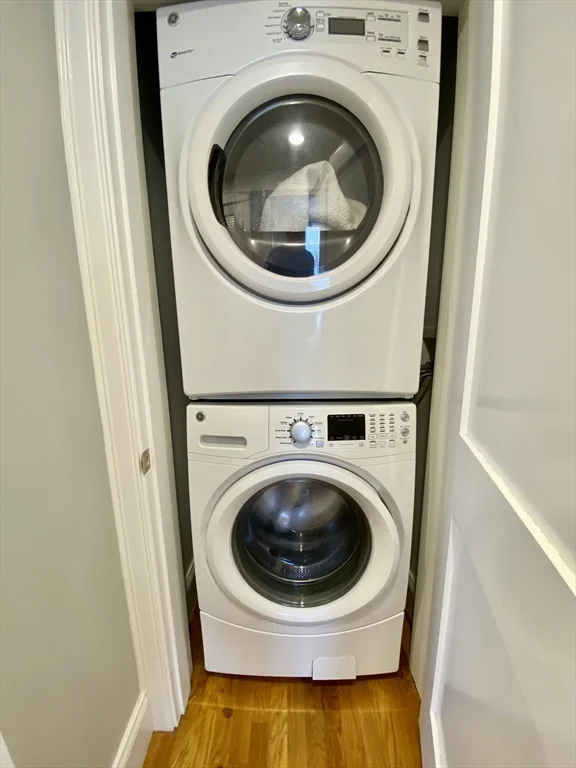 1 bed, 1 bath apartment for rent at 405 South Huntington Ave Unit 2R, Jamaica Plain — photo 9 of 12