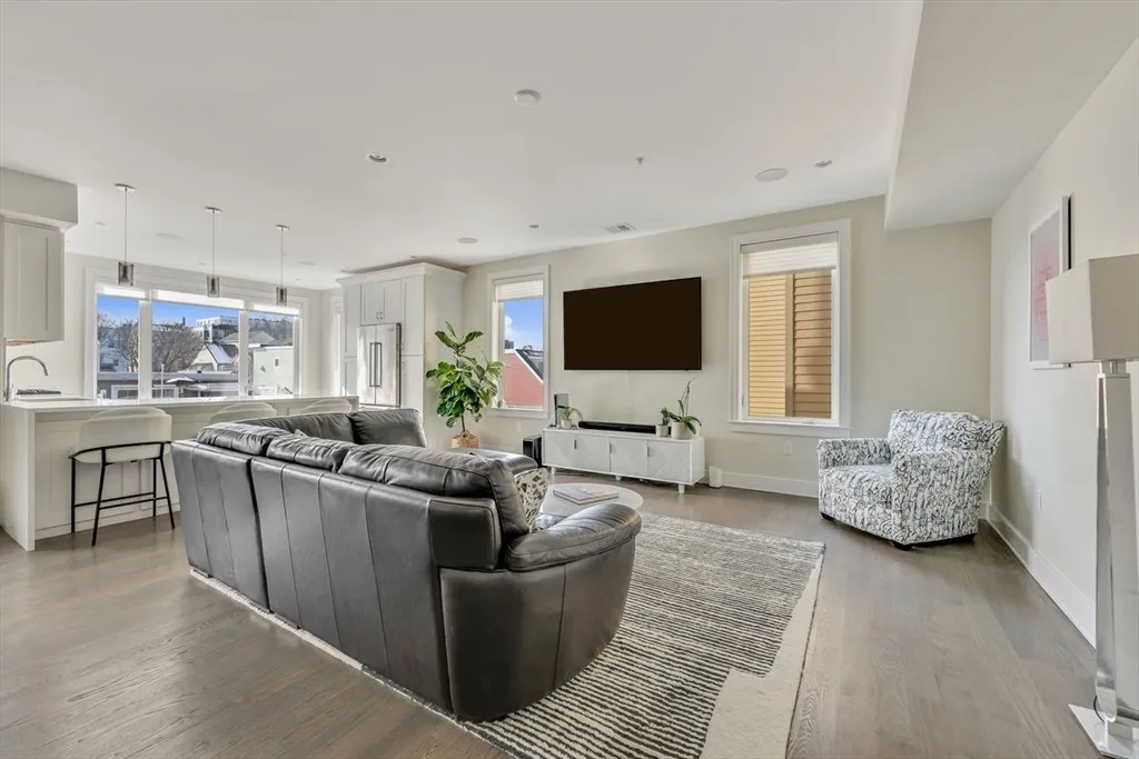 2 bed, 2 bath apartment for rent at 405 West First Unit 303, South Boston — photo 1 of 11