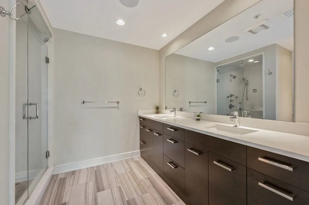 2 bed, 2 bath apartment for rent at 405 West First Unit 303, South Boston — photo 7 of 11