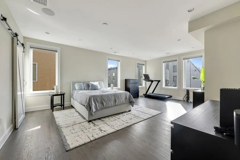 2 bed, 2 bath apartment for rent at 405 West First Unit 303, South Boston — photo 6 of 11