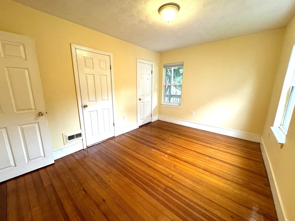 2 bed, 1 bath apartment for rent at 4057 Washington St Unit 2, Roslindale — photo 12 of 26