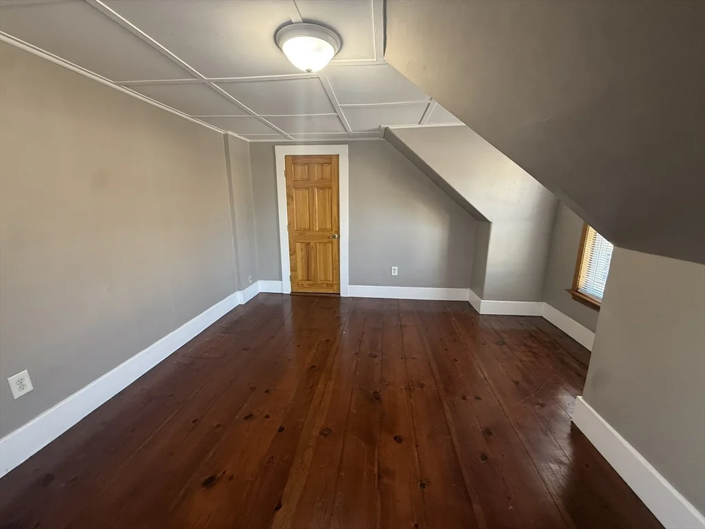 4 bed, 1 bath apartment for rent at 406-408 Court St Unit 406, Plymouth — photo 20 of 21
