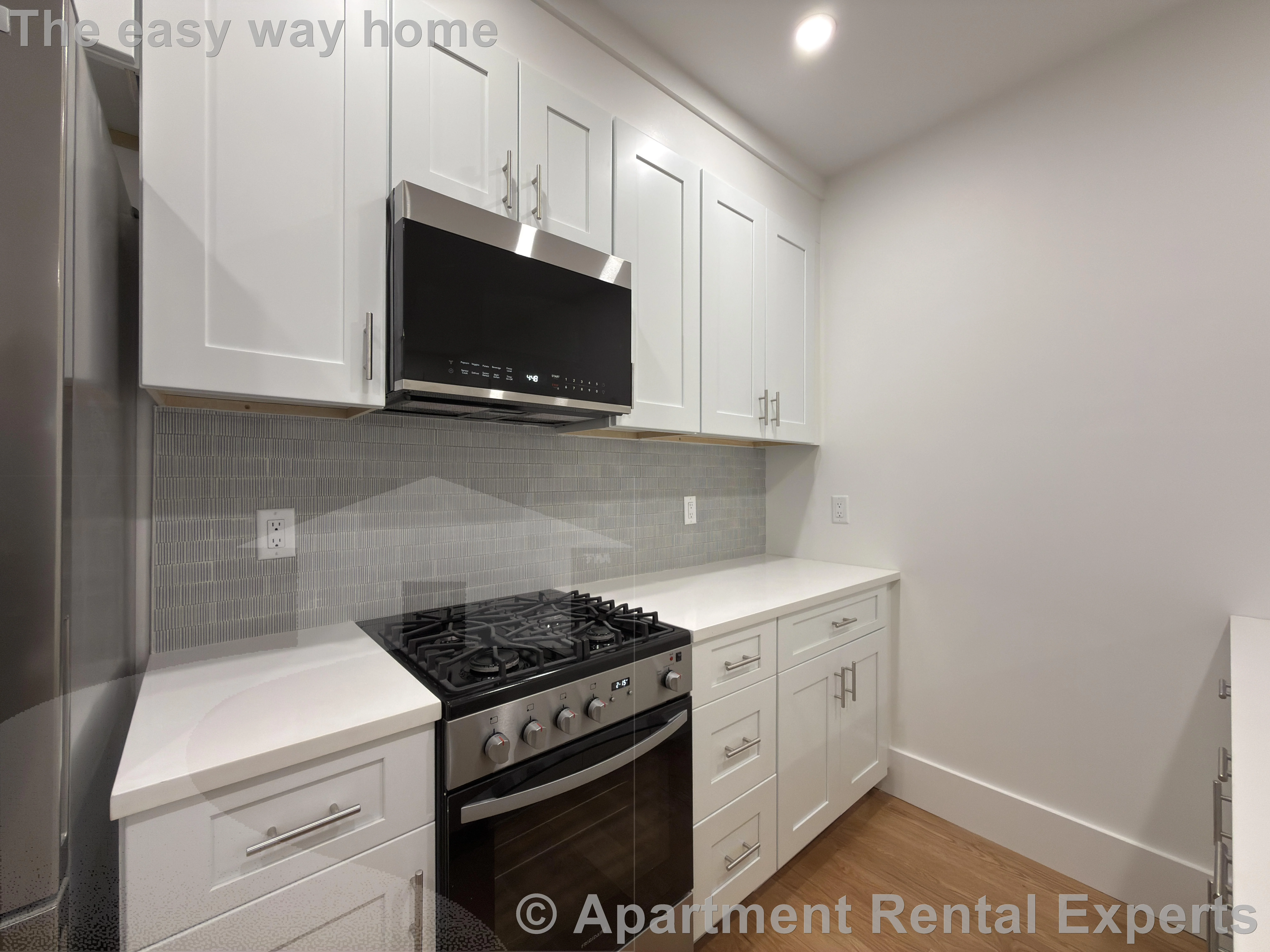 3 bed, 2 bath apartment for rent at 406 Columbia St Unit 1, Central Square — photo 3 of 27
