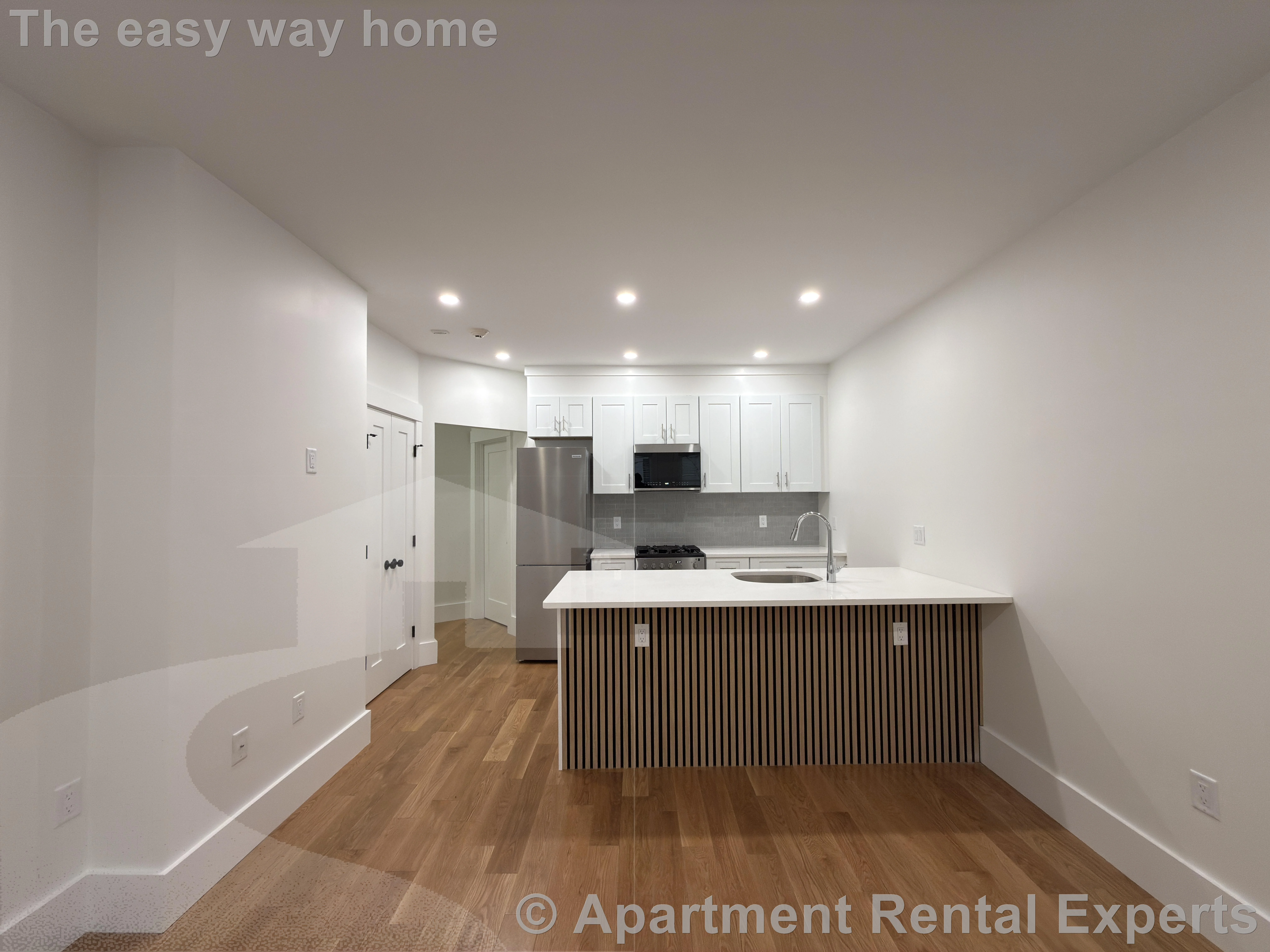3 bed, 2 bath apartment for rent at 406 Columbia St Unit 1, Central Square — photo 2 of 27