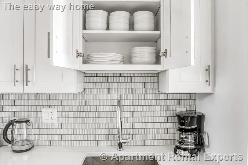 3 bed, 2 bath apartment for rent at 406 Columbia St Unit 3, Central Square — photo 13 of 16