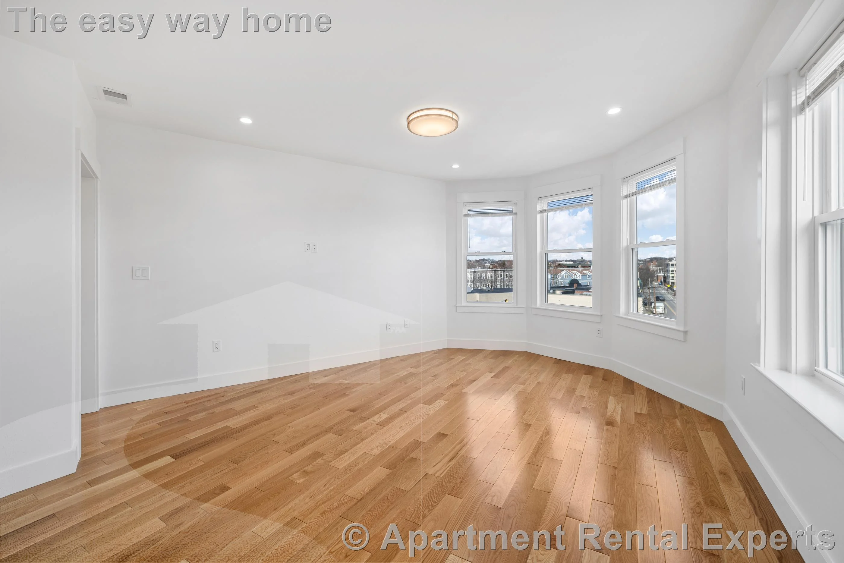3 bed, 2 bath apartment for rent at 406 Columbia St Unit 3, Central Square — photo 4 of 16