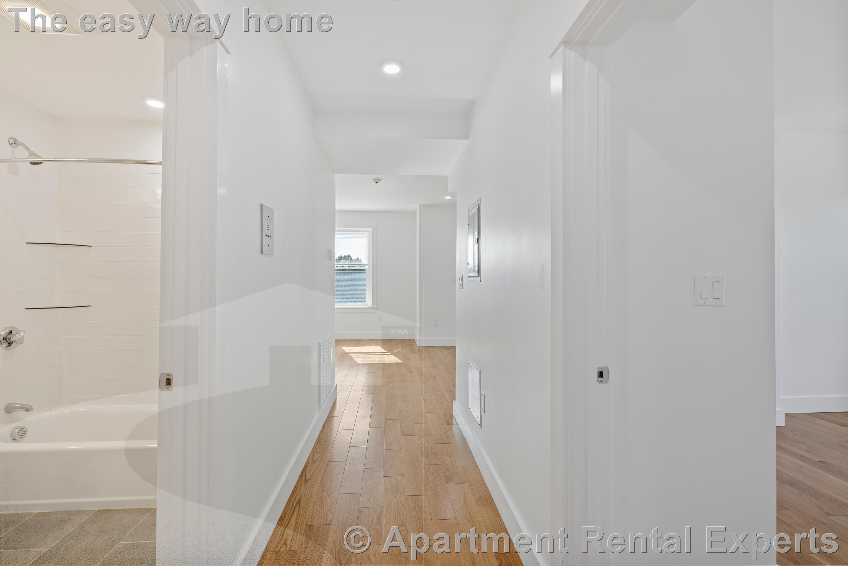 3 bed, 2 bath apartment for rent at 406 Columbia St Unit 4, Central Square — photo 18 of 21