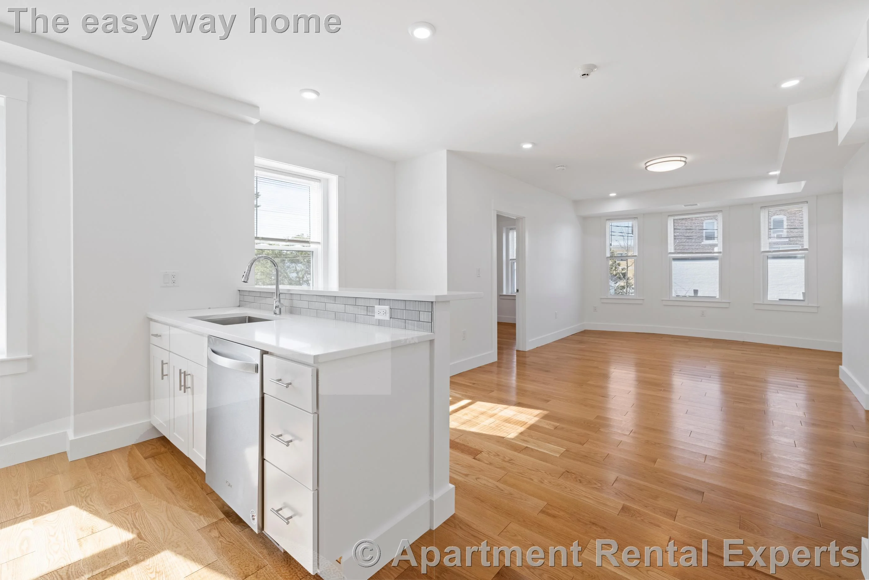 3 bed, 2 bath apartment for rent at 406 Columbia St Unit 6, Central Square — photo 1 of 20