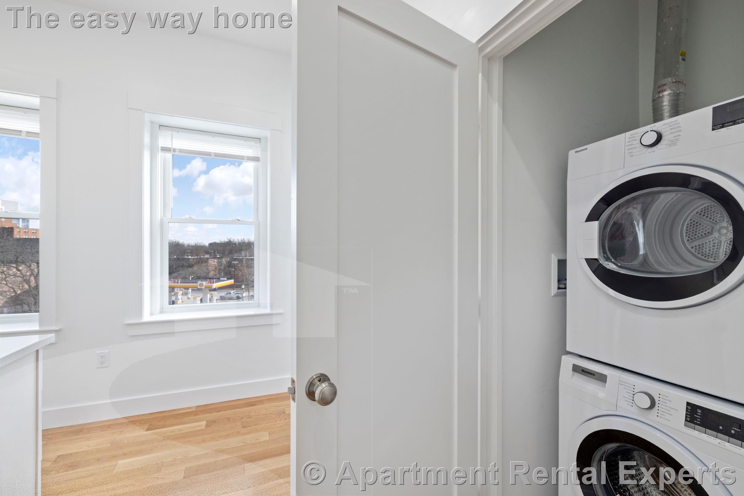 3 bed, 2 bath apartment for rent at 406 Columbia St Unit 7, Central Square — photo 7 of 17