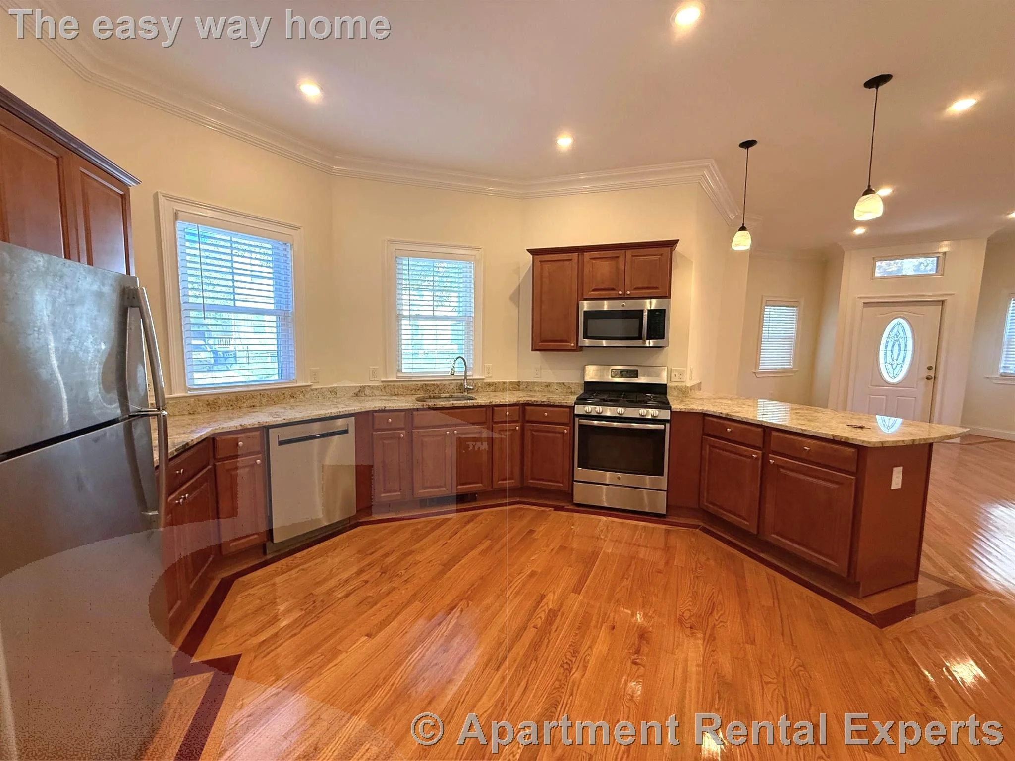 3 bed, 2 bath apartment for rent at 406 Medford St Unit 1, Winter Hill — photo 1 of 19