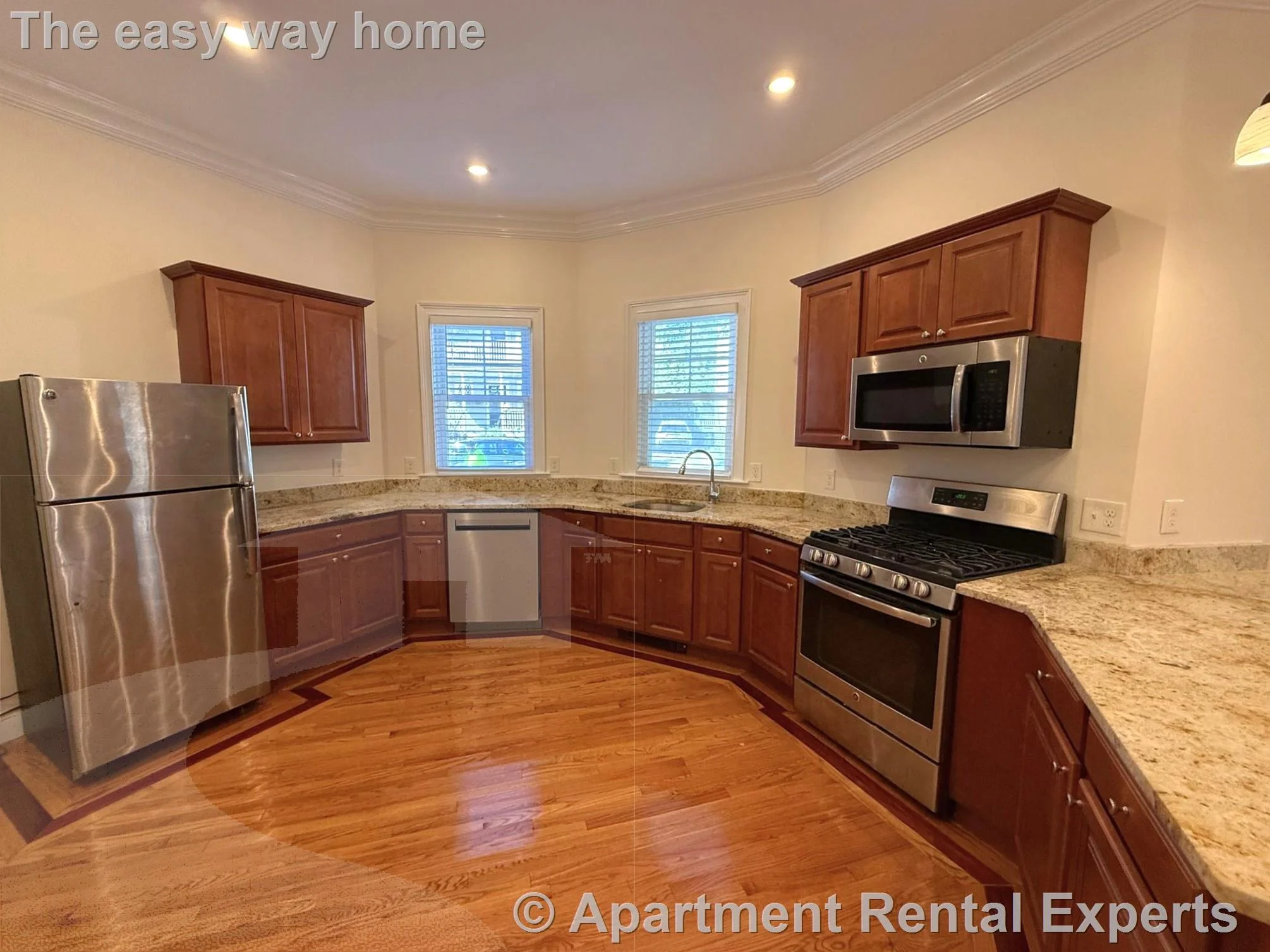 3 bed, 2 bath apartment for rent at 406 Medford St Unit 1, Winter Hill — photo 3 of 19