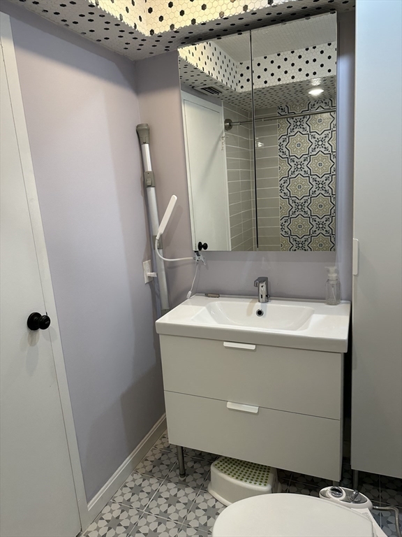 1 bed, 1 bath apartment for rent at 406 Paradise Rd Unit 1N, Swampscott — photo 24 of 36