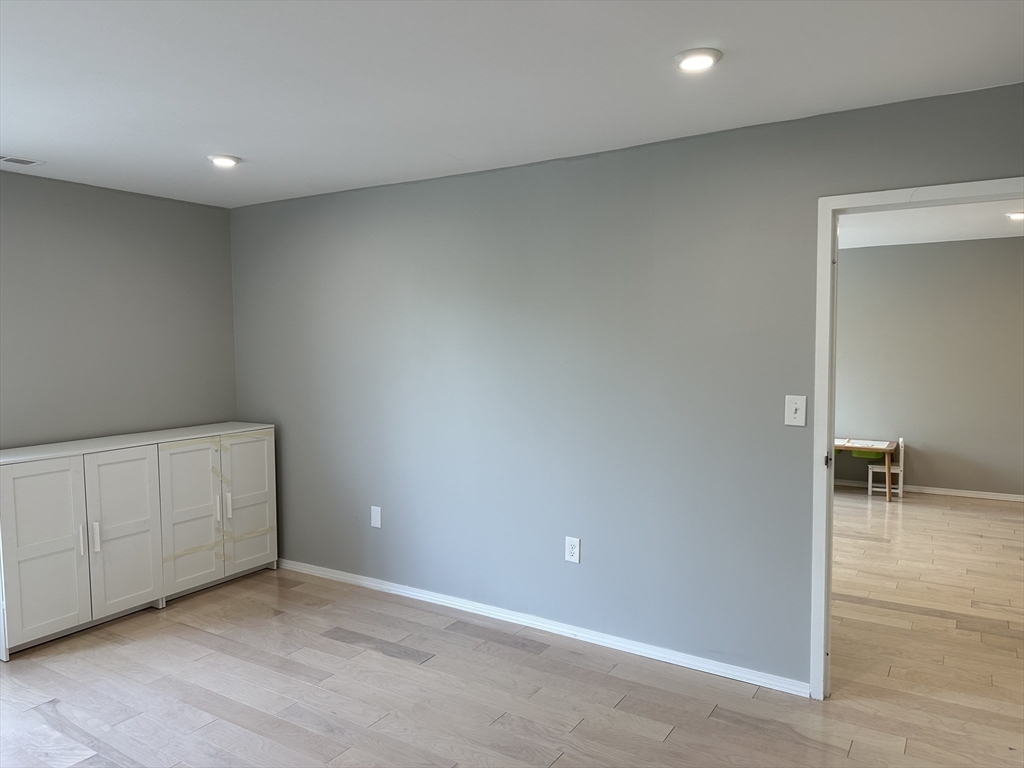 1 bed, 1 bath apartment for rent at 406 Paradise Rd Unit 1N, Swampscott — photo 19 of 36