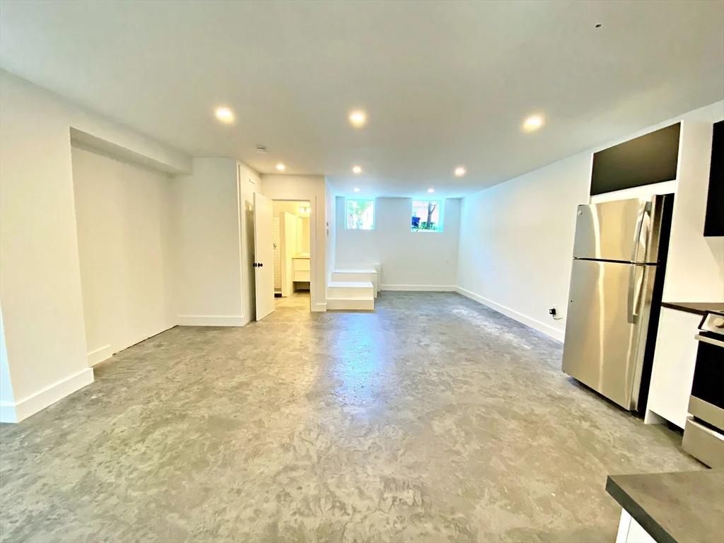 1 bed, 1 bath apartment for rent at 406 Sumner St Unit 1, East Boston — photo 12 of 13