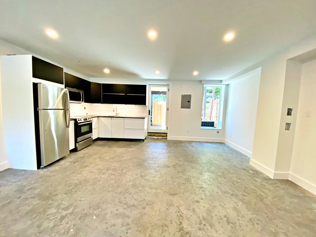 1 bed, 1 bath apartment for rent at 406 Sumner St Unit 1, East Boston — photo 6 of 13