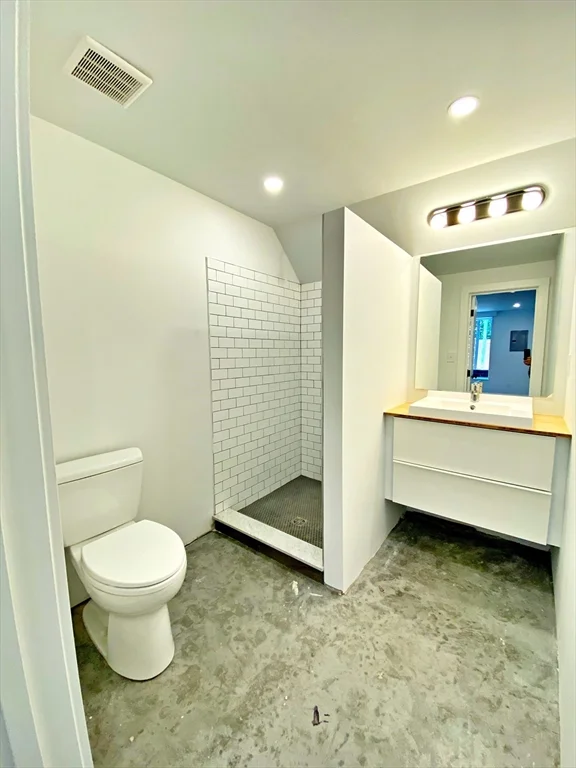 1 bed, 1 bath apartment for rent at 406 Sumner St Unit 1, East Boston — photo 10 of 13