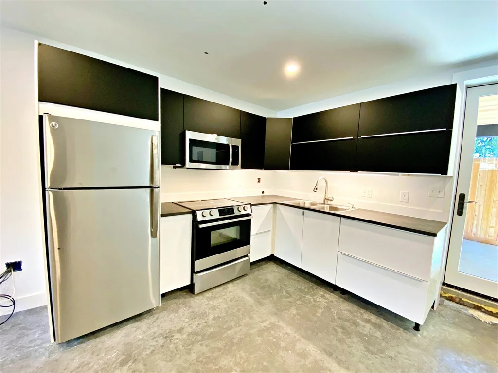 1 bed, 1 bath apartment for rent at 406 Sumner St Unit 1, East Boston — photo 9 of 13