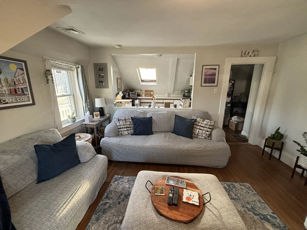 1 bed, 1 bath apartment for rent at 407 Front St Unit 2, Weymouth — photo 4 of 5