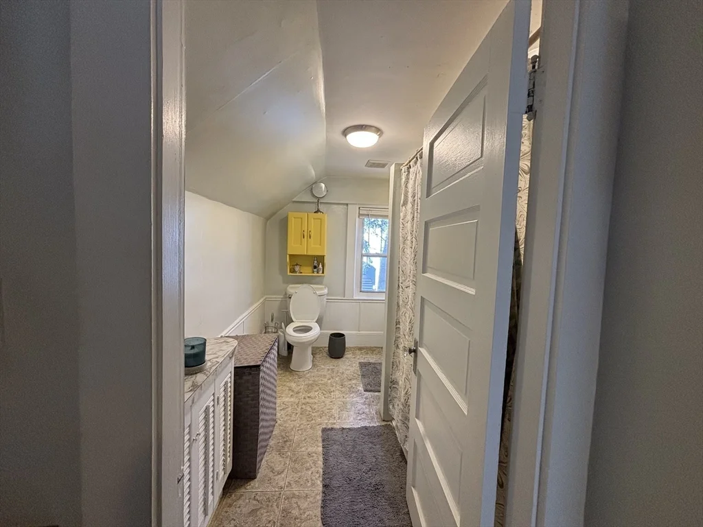 1 bed, 1 bath apartment for rent at 407 Front St Unit 2, Weymouth — photo 5 of 5