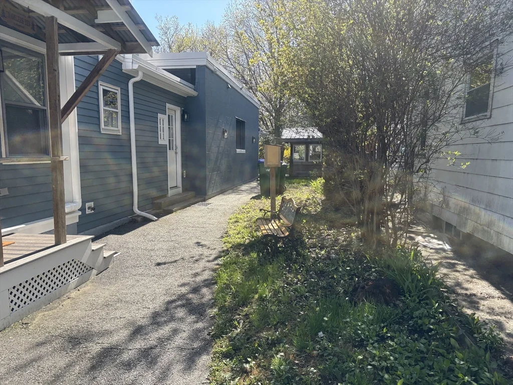 3 bed, 2 bath apartment for rent at 407 Main Unit C, Medford — photo 26 of 26