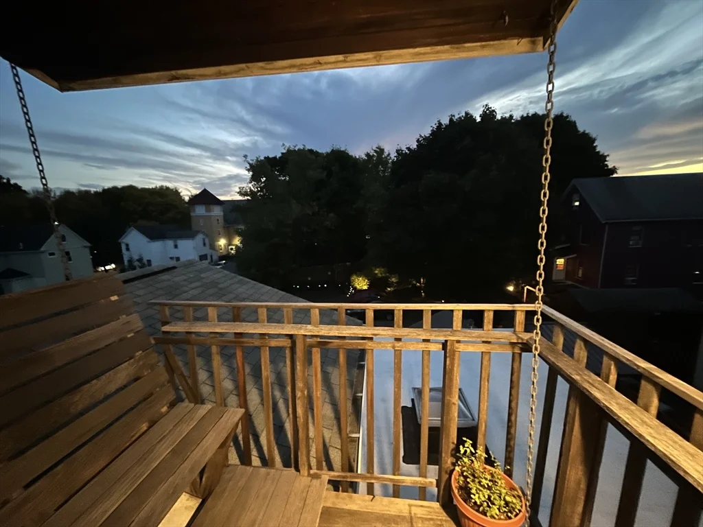 3 bed, 2 bath apartment for rent at 407 Main Unit C, Medford — photo 8 of 26