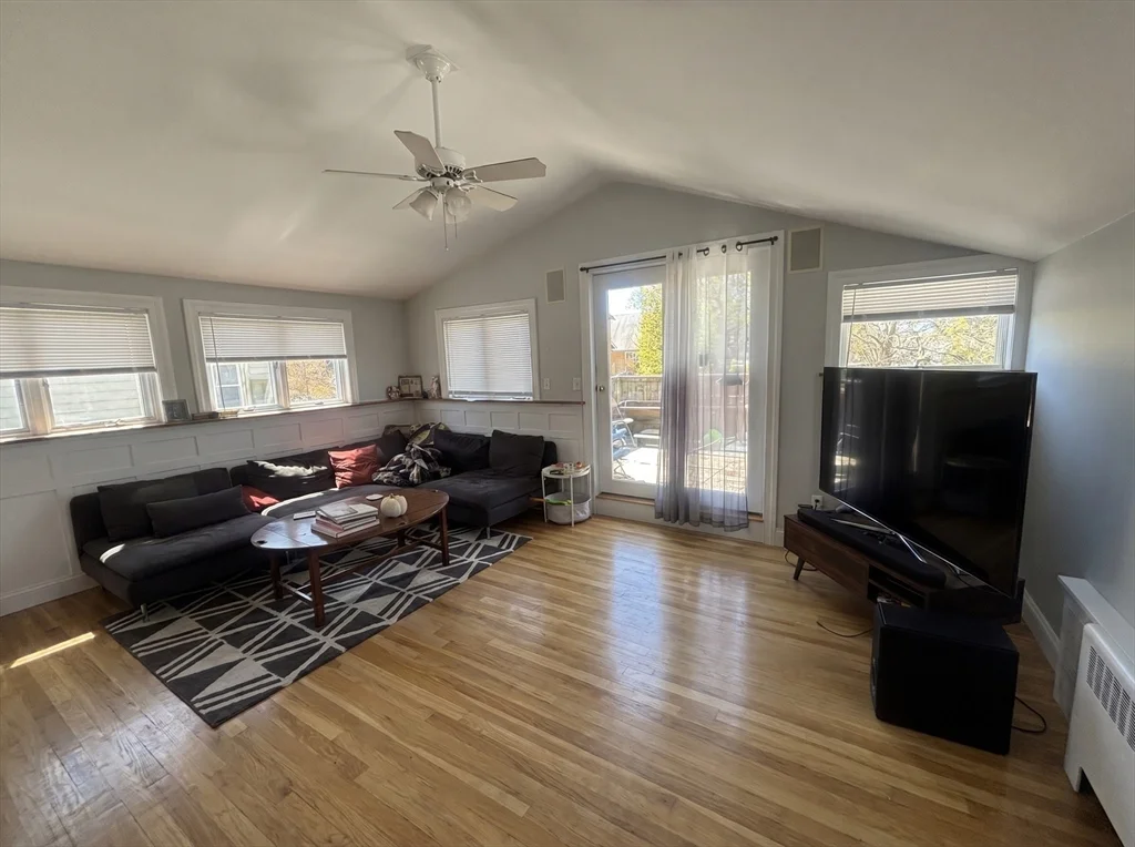 3 bed, 2 bath apartment for rent at 407 Main Unit C, Medford — photo 16 of 26