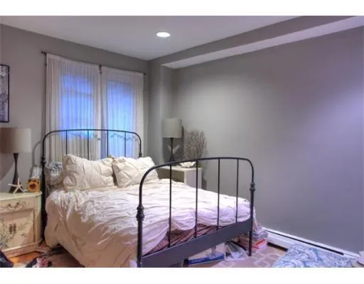 2 bed, 1.5 bath apartment for rent at 407 Marlborough St Unit 1A, Back Bay — photo 11 of 28