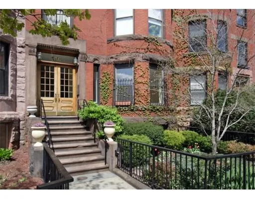 2 bed, 1.5 bath apartment for rent at 407 Marlborough St Unit 1A, Back Bay