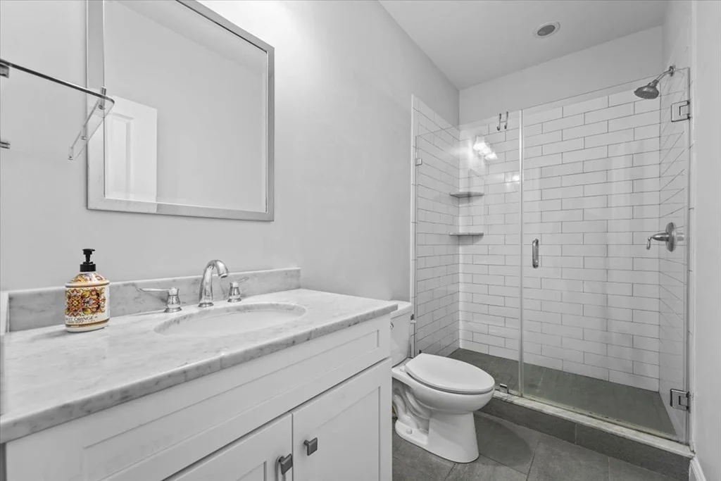 2 bed, 3 bath apartment for rent at 407 Pleasant St Unit 1, Melrose — photo 6 of 17