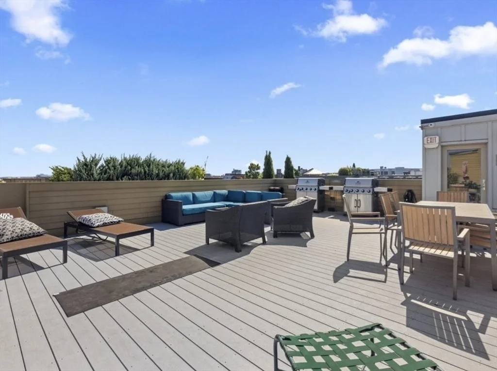 2 bed, 2 bath apartment for rent at 407 W 1st St Unit 302, South Boston — photo 26 of 28