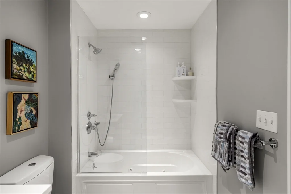 2 bed, 2 bath apartment for rent at 407 W 1st St Unit 302, South Boston — photo 22 of 28