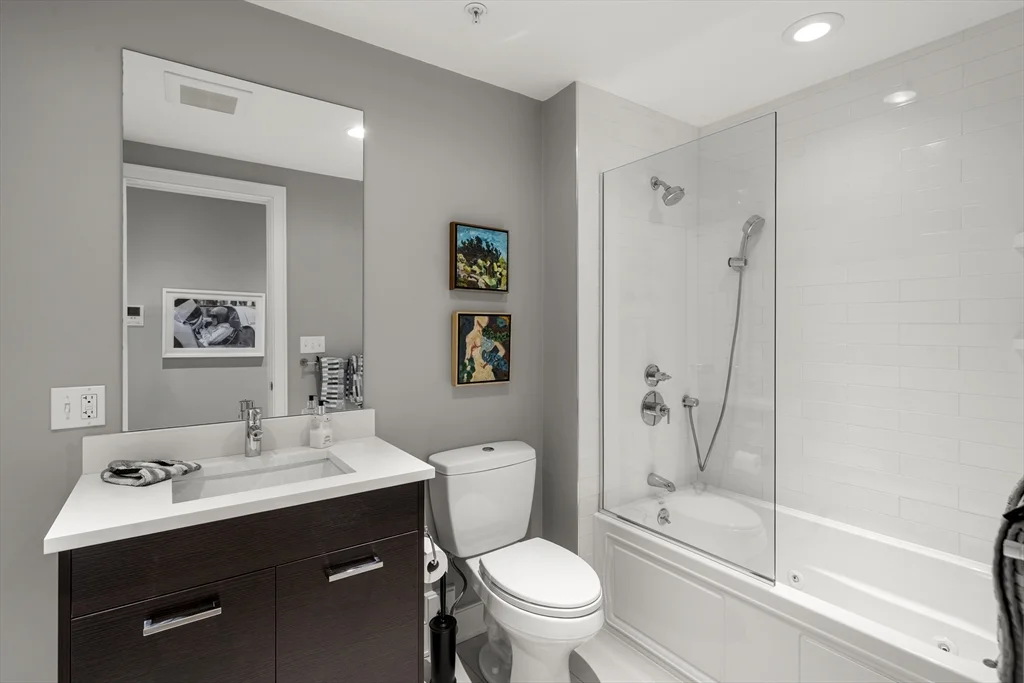 2 bed, 2 bath apartment for rent at 407 W 1st Unit 302, South Boston — photo 29 of 29