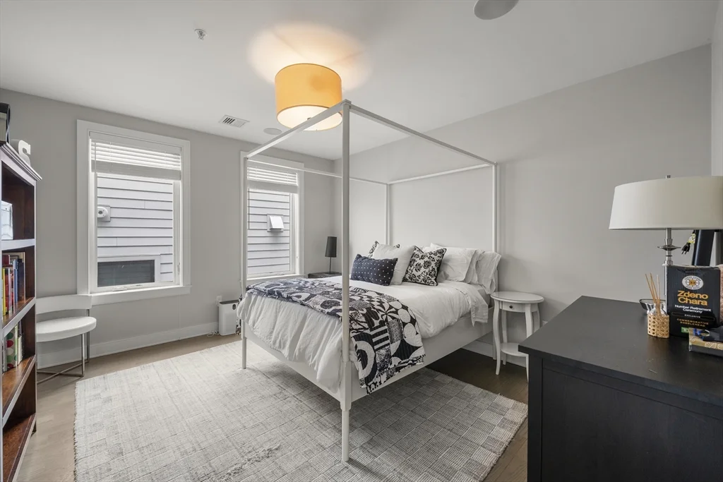 2 bed, 2 bath apartment for rent at 407 W 1st Unit 302, South Boston — photo 26 of 29