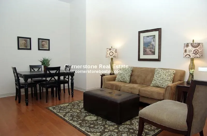 1 bed, 1 bath apartment for rent at 407 Washington St Unit 403, Oak Square — photo 3 of 7