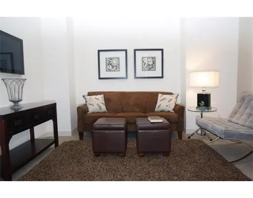 1 bed, 1 bath apartment for rent at 407 Washington St Unit 603, Boston Downtown — photo 3 of 4
