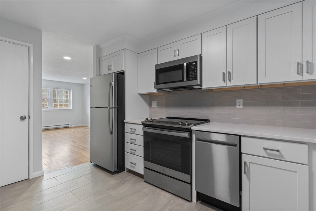 2 bed, 1 bath apartment for rent at 407 Washington Unit 1, Westwood — photo 9 of 15