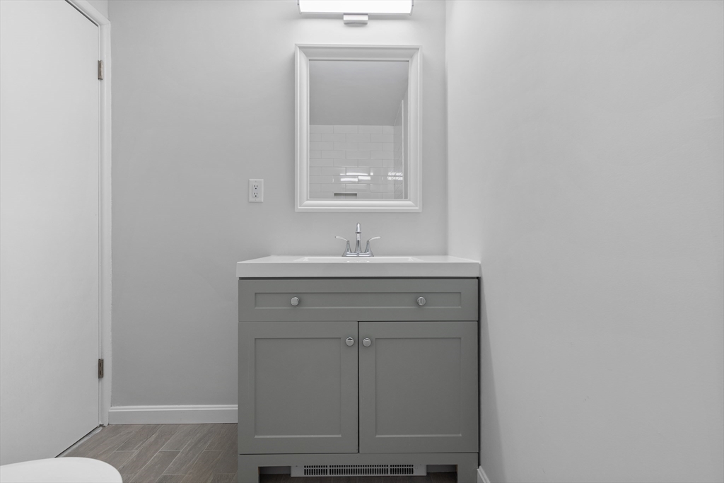 2 bed, 1 bath apartment for rent at 407 Washington Unit 1, Westwood — photo 10 of 15