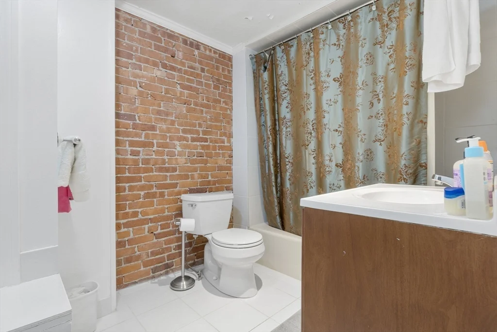 1 bed, 1 bath apartment for rent at 407A Broadway Unit 1, Harvard Square — photo 10 of 15