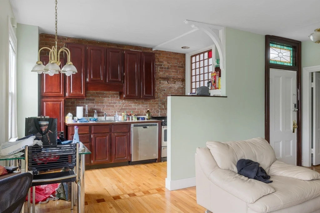 1 bed, 1 bath apartment for rent at 407A Broadway Unit 3, Harvard Square — photo 3 of 8